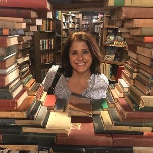 Meet your Posher, Cecelia