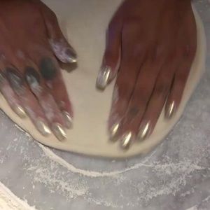 Meet your Posher, Monica