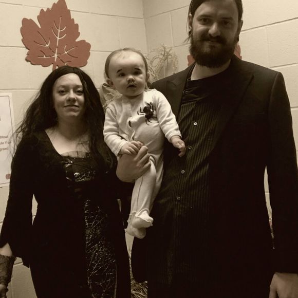 Meet your Posher, Amanda - Picture 1 of 1