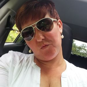 Meet your Posher, Stacy