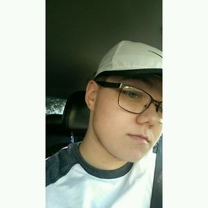 Meet your Posher, Gage