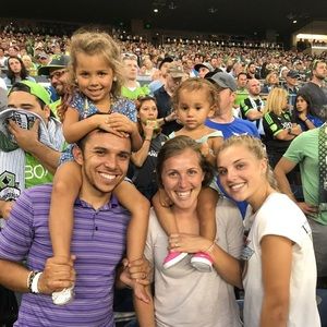 Meet your Posher, Naomi