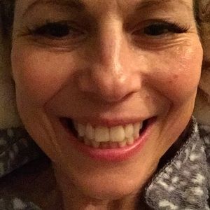 Meet your Posher, Laurette