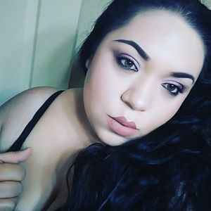 Meet your Posher, Claudia