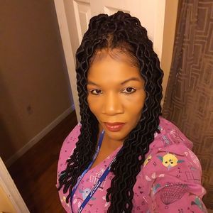 Meet your Posher, Tanisha
