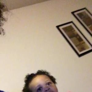 Meet your Posher, Lena