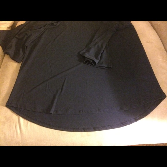 NWT Navy Blue Michael Kors blouse. SZ Large - Picture 4 of 4