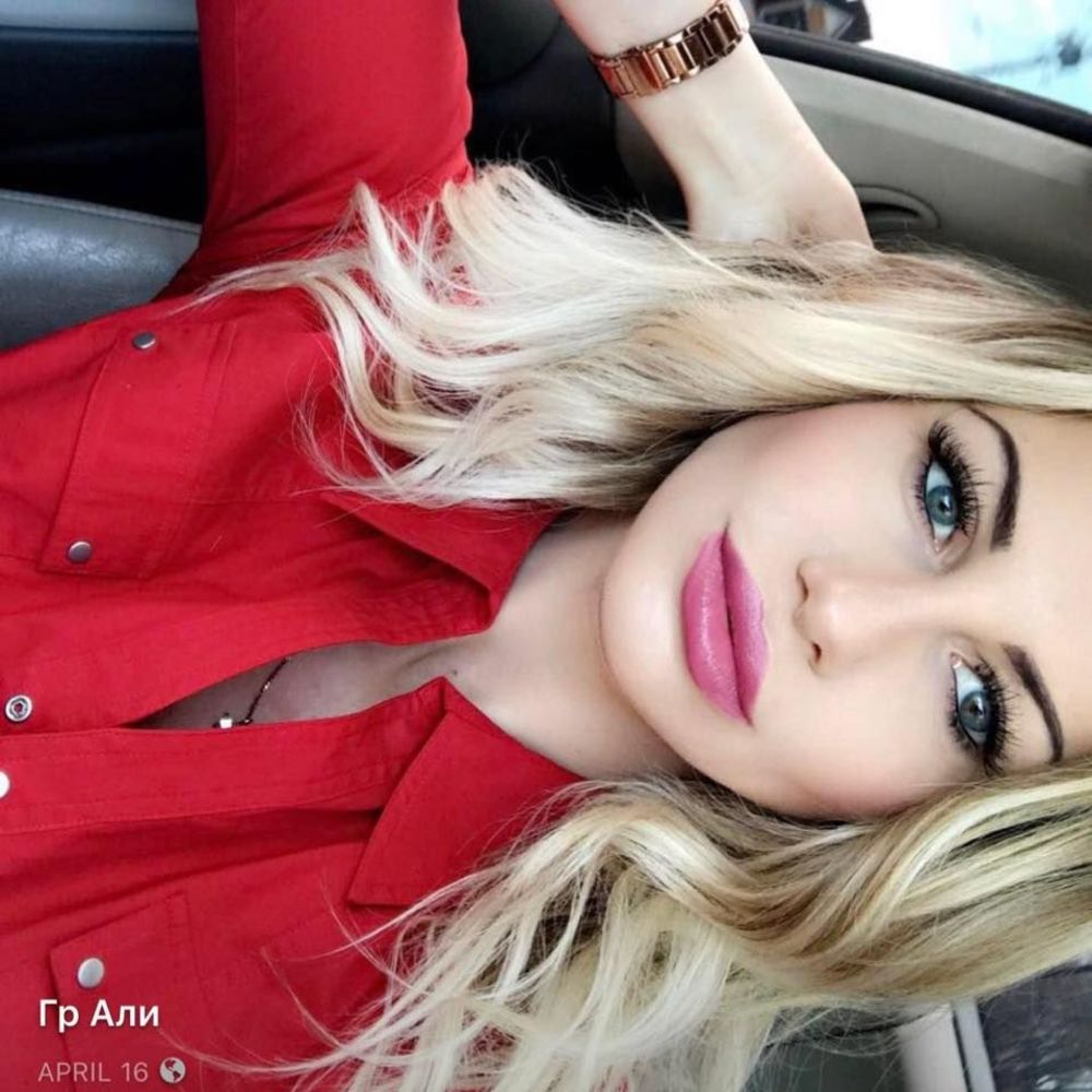 Meet your Posher, Аli