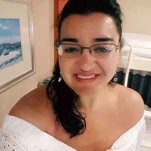 Meet your Posher, María