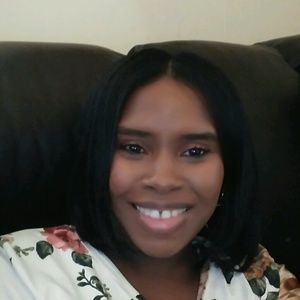 Meet your Posher, Daphne