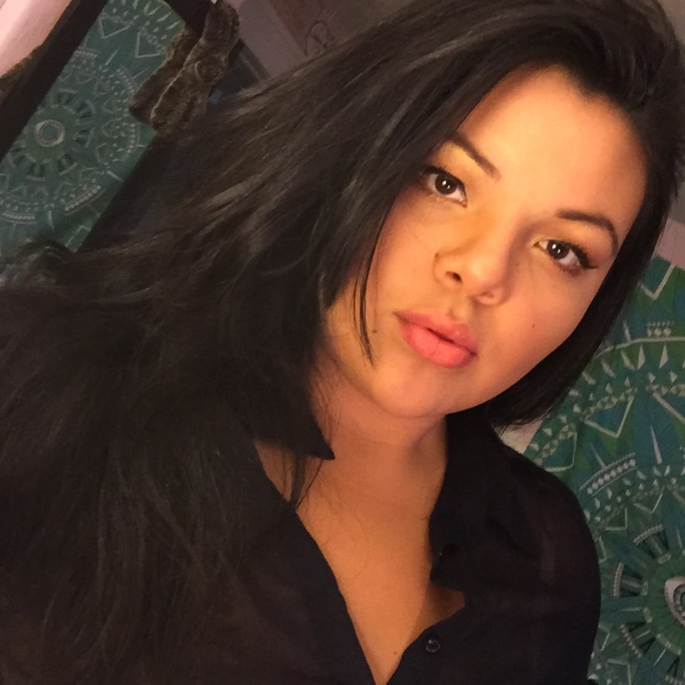 Meet your Posher, Angelica