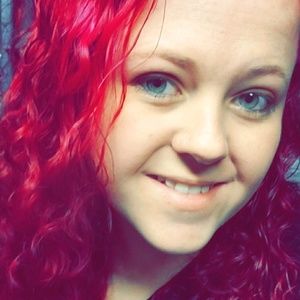 Meet your Posher, Felicia