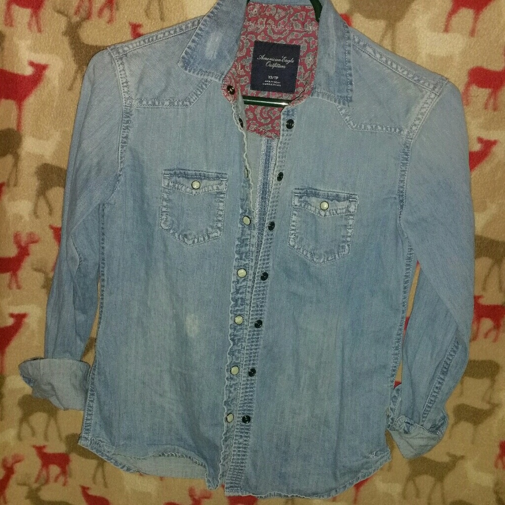 American Eagle Button-Up Jean Shirt - XS