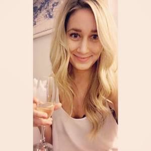 Meet your Posher, Leah