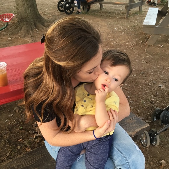 Meet your Posher, Meredith - Picture 1 of 1