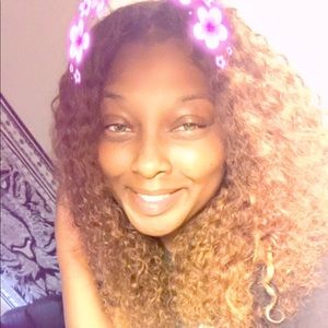 Meet your Posher, Danielle