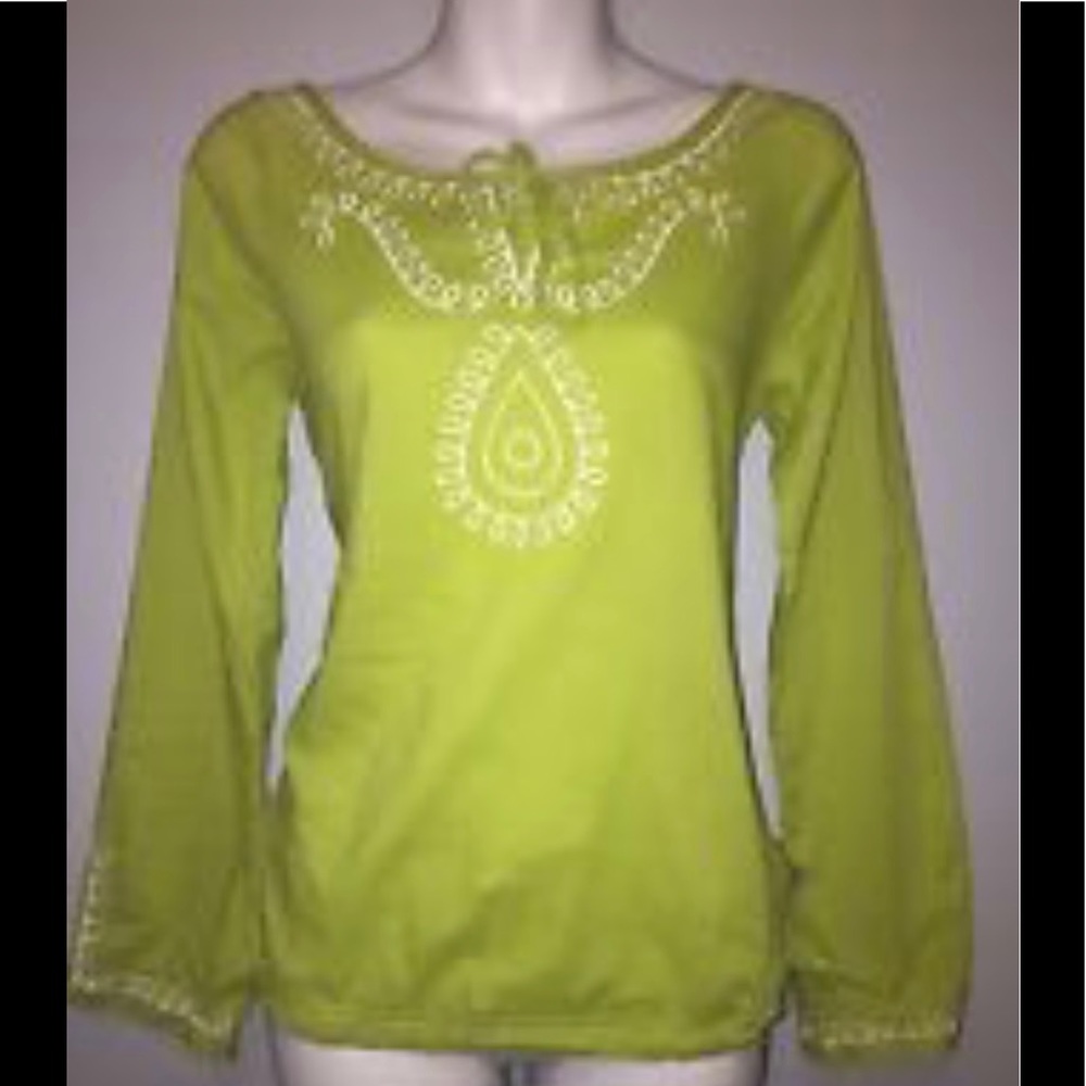Prana embroidered top🍏