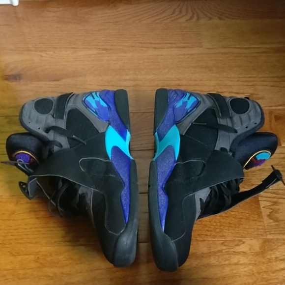 Jordan 8 - Picture 2 of 7