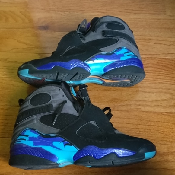 Jordan 8 - Picture 4 of 7