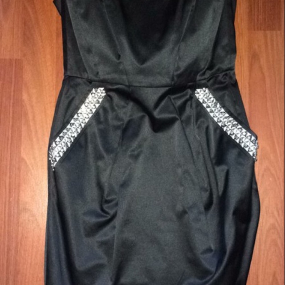 Gorgeous BCBG strapless dress