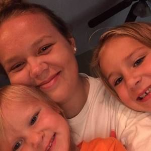 Meet your Posher, Leah