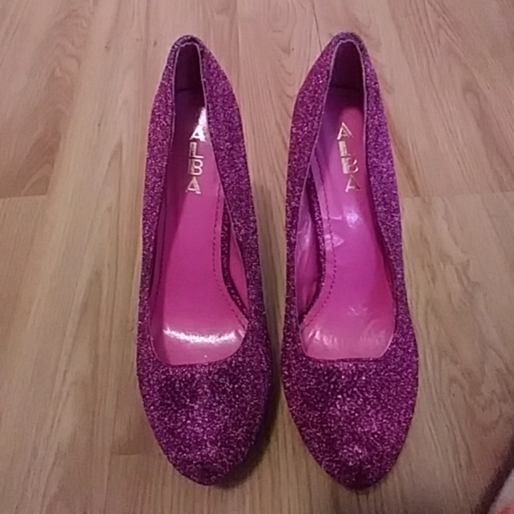 Majenta sparkly heels