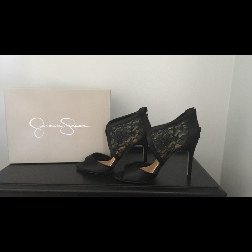 Jessica Simpson heels