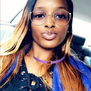 Meet your Posher, Monique