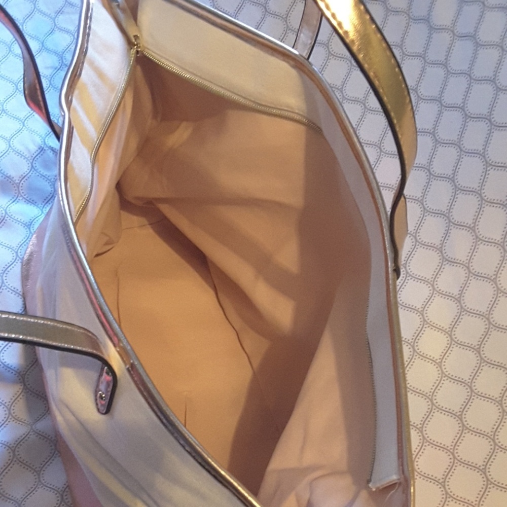 🎈HP🎈 Victoria's Secret rose gold canvas tote bag - Picture 8 of 8