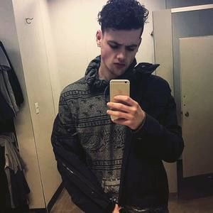 Meet your Posher, Reece