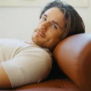 Meet your Posher, Grant