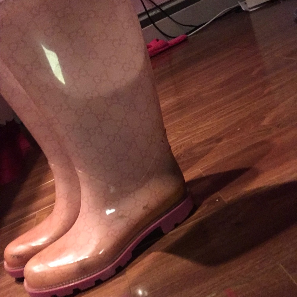 100% Authentic Gucci Rainboots