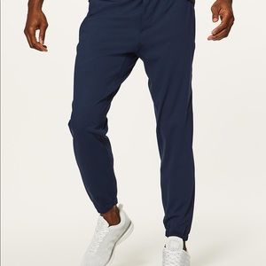 Men's Lululemon SURGE jogger in blue, size M !