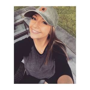 Meet your Posher, Danielle