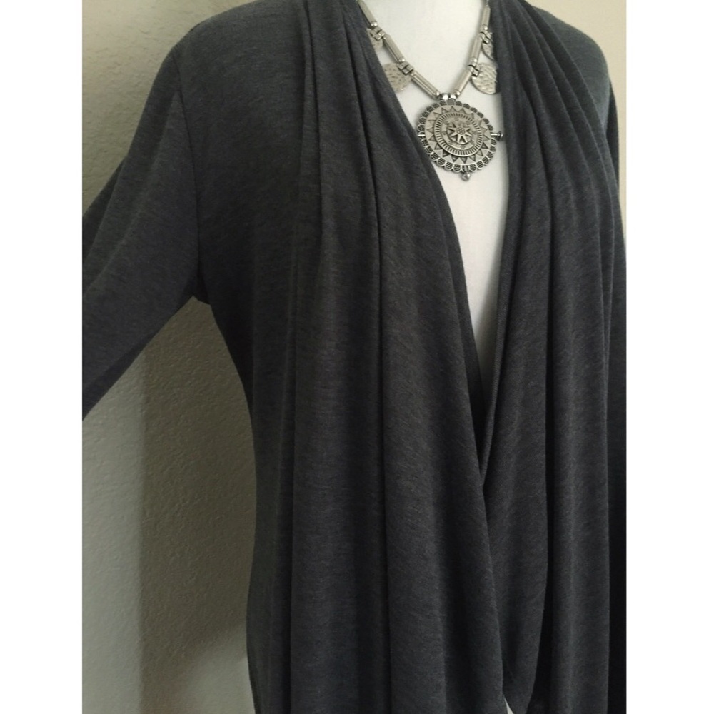 HP ๐Charcoal Gray Sidetail Cardigan - Picture 3 of 4