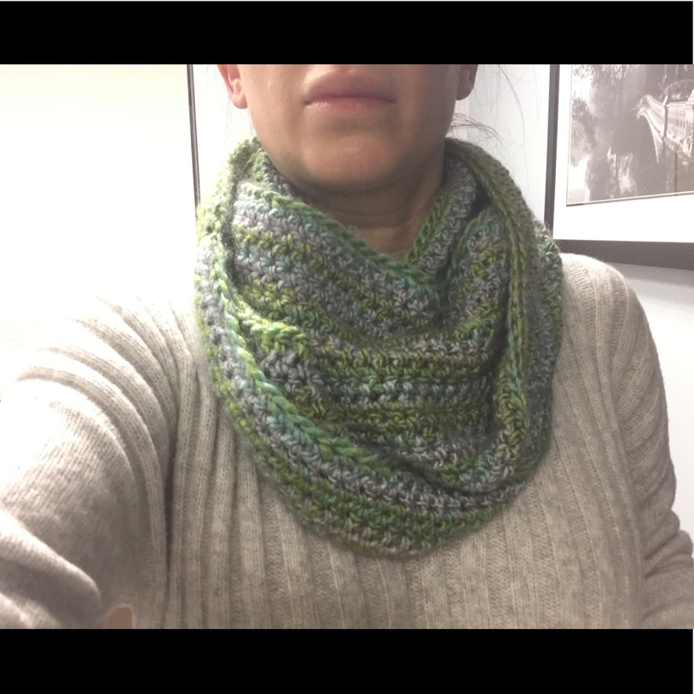 Handmade New infinity scarf