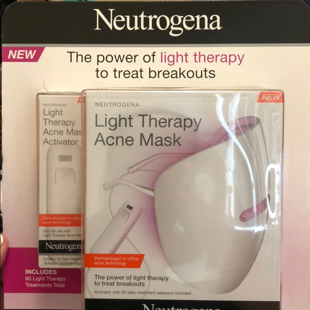 New Neutrogena Light Therapy Mask with Activator