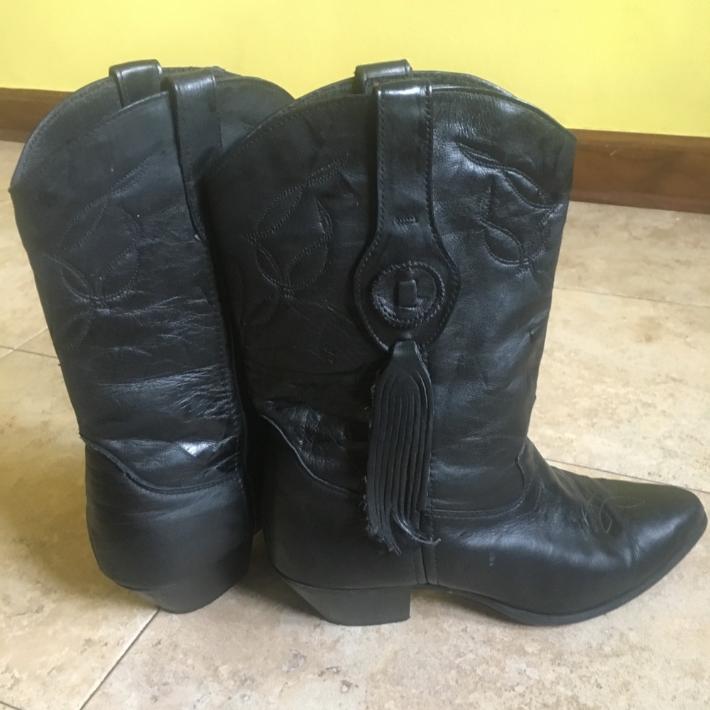 Women’s Laredo boots