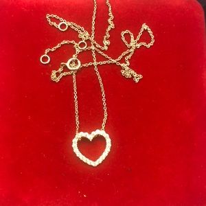 Heart stone necklace