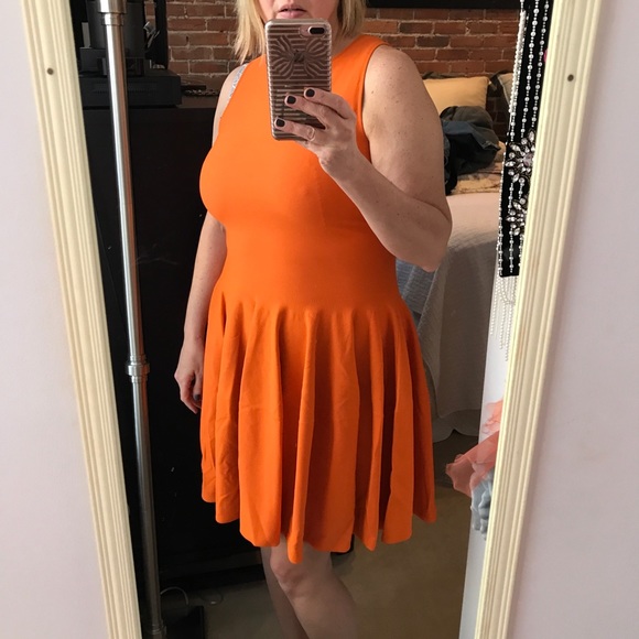 Alexander McQueen knit dress - Picture 3 of 5