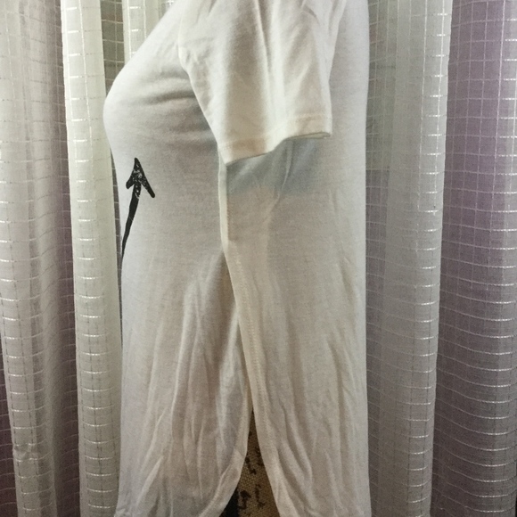 $4 WITH $10+ PURCHASE OR 3 ITEM BUNDLE - Picture 3 of 4