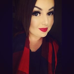 Meet your Posher, Vanessa