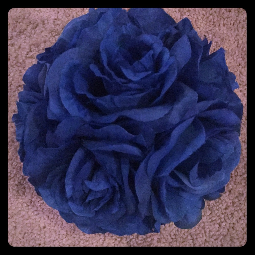 Blue fake flower bouqet