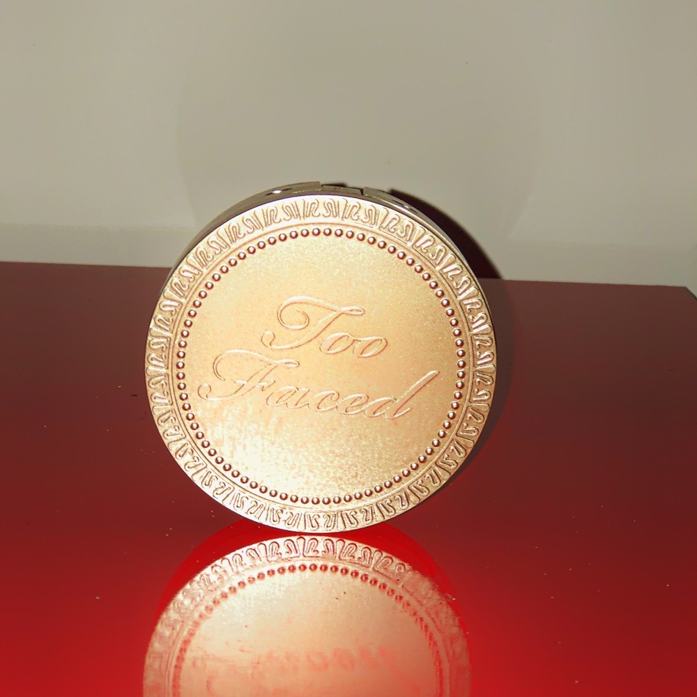 Too Faced Beach Bunny Bronzer