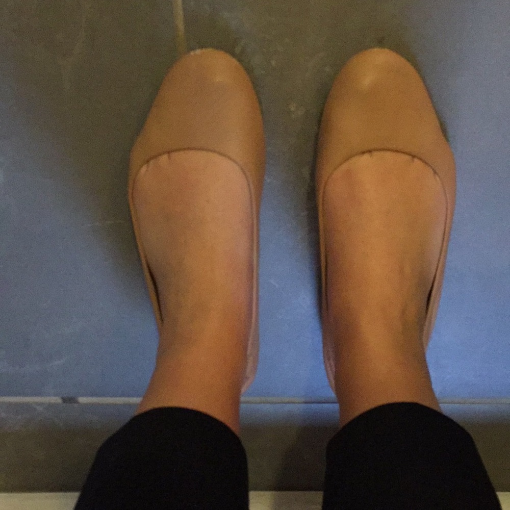 Nude/beige flats