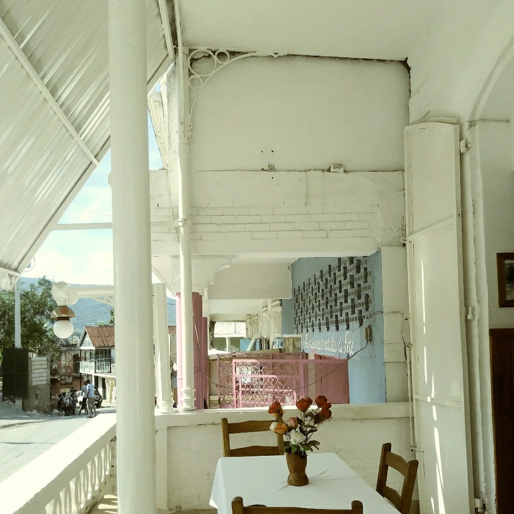 Meet your Posher, Rita