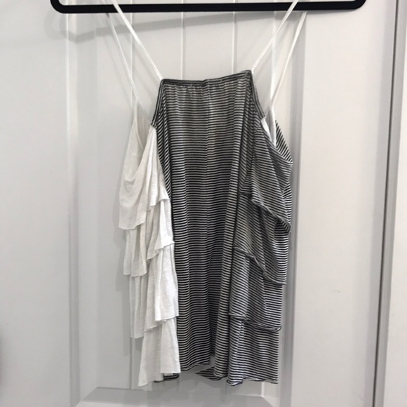 Striped ruffle tank - Picture 3 of 4