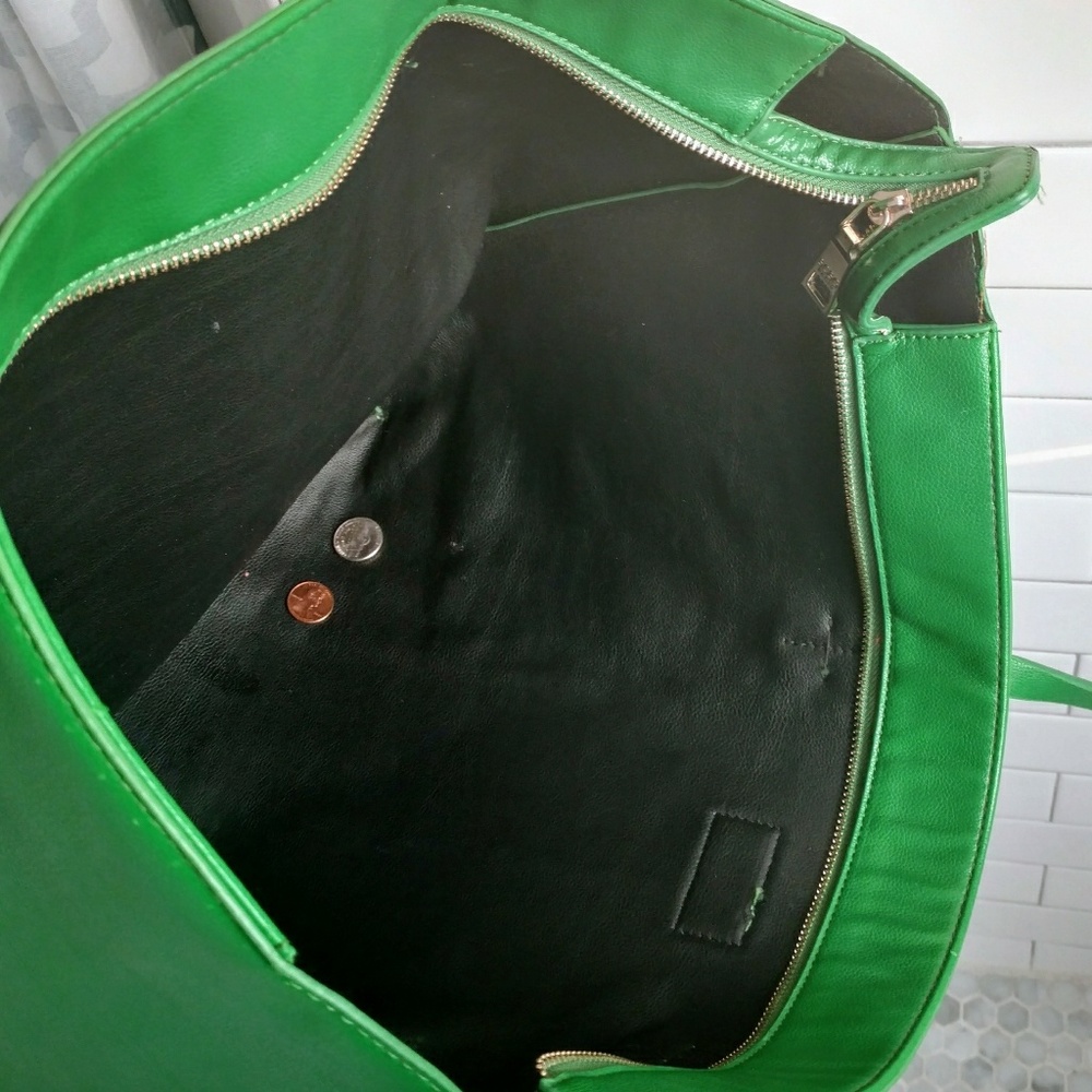 Green BCBG Tote Shoulder Bag with Zipper - Picture 2 of 4