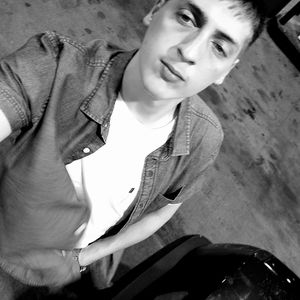 Meet your Posher, Emir