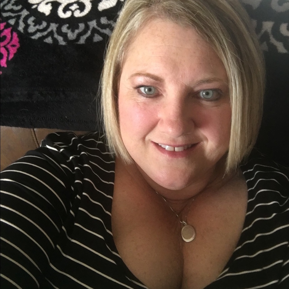 Meet your Posher, Dixie